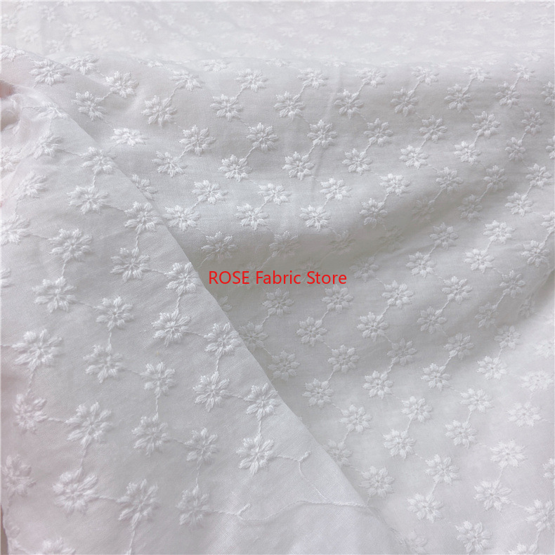 Embroidery Eyelet - Tela con ojales bordados de algodón,