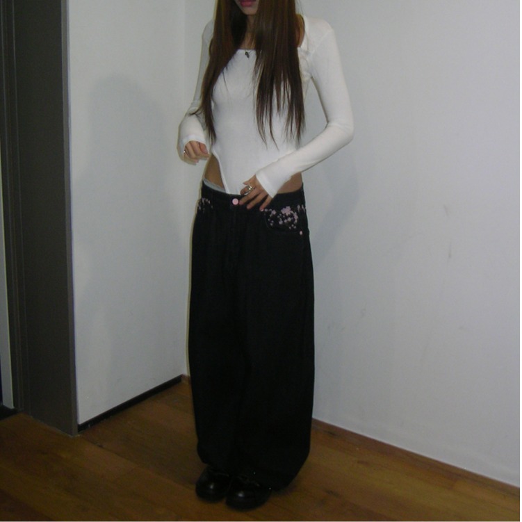 Jeans de Cintura Alta con Bord - Embroidery Jeans Sakura reseña y precio