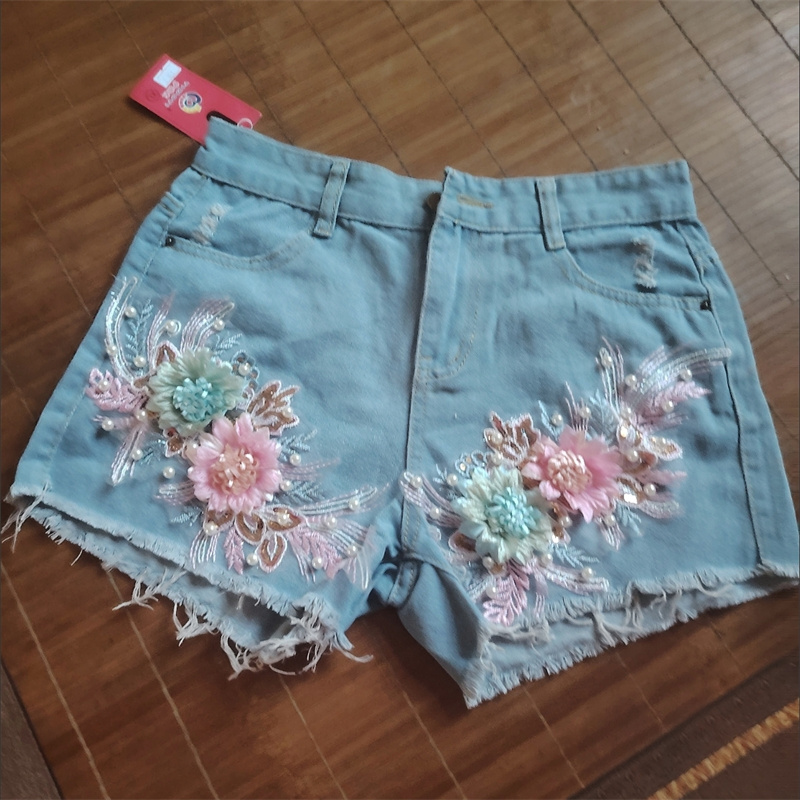 Moda coreana, pantalones corto - Embroidery Jeans Sakura reseña y precio