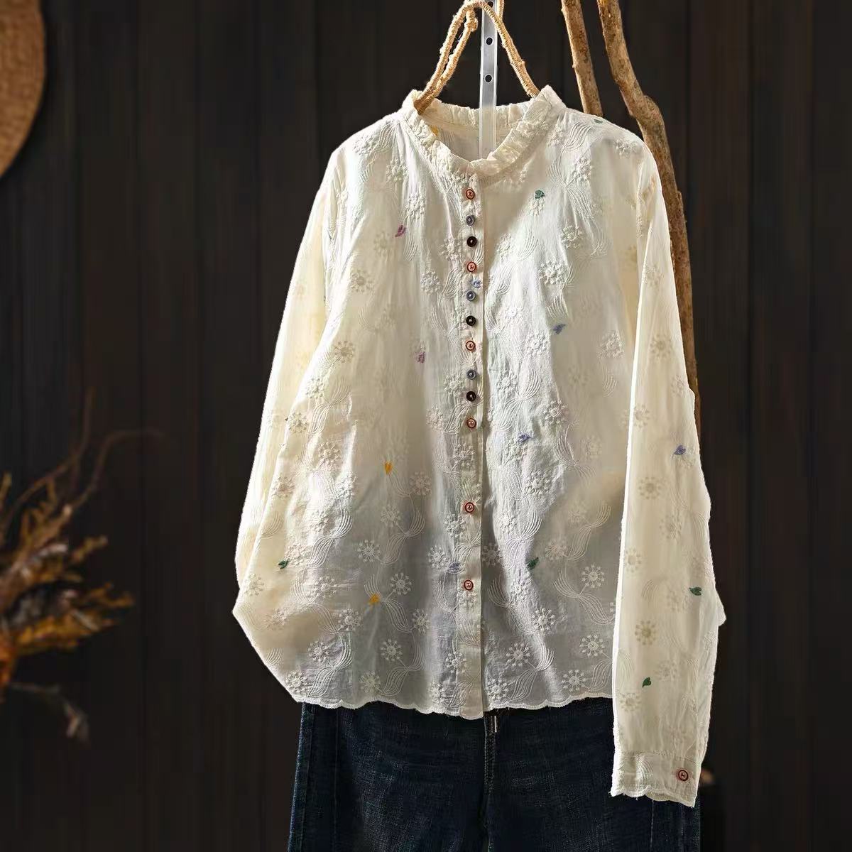 Blusa de Mujer con Cuello Alto - Embroidery Eyelet reseña y precio