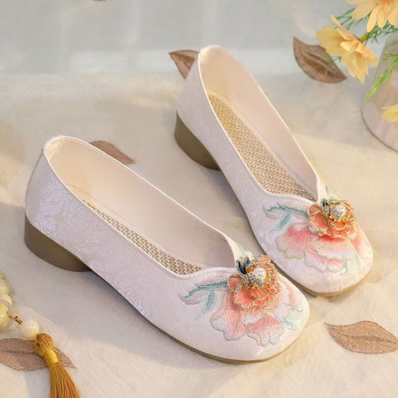 Zapatos de tela bordados de ta - Embroidery Canvas reseña y precio