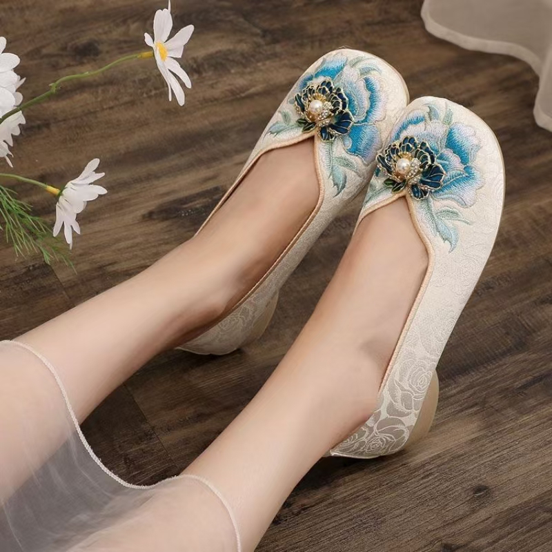 Zapatos de tela bordados de ta - Embroidery Canvas reseña y precio